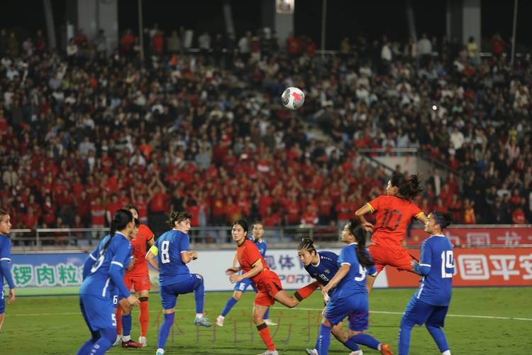 她们从大山里走出,奔向中国女足 她们从大山里走出,奔向中国女足