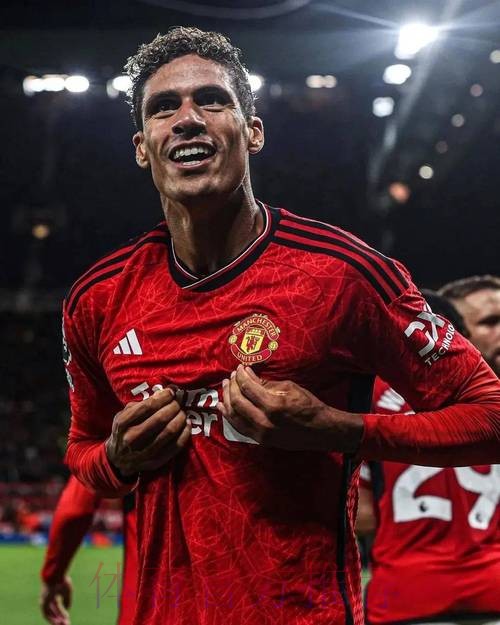 曼联为瓦拉内报价4000万欧 皇马索要7000万欧 曼联为瓦拉内报价4000万欧 皇马索要7000万欧